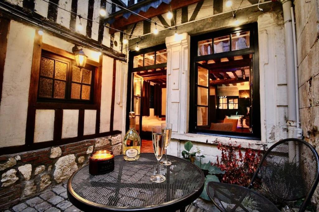Le Spa Gustave - Sauna, Jacuzzi & Terrasse A Rouen Bagian luar foto