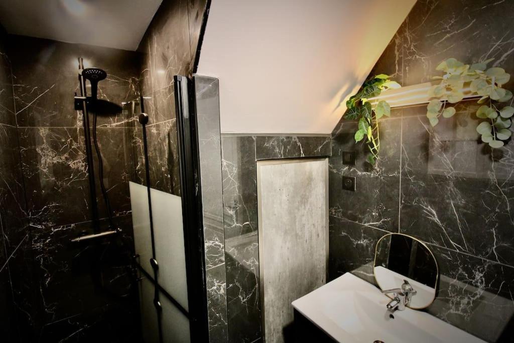 Le Spa Gustave - Sauna, Jacuzzi & Terrasse A Rouen Bagian luar foto